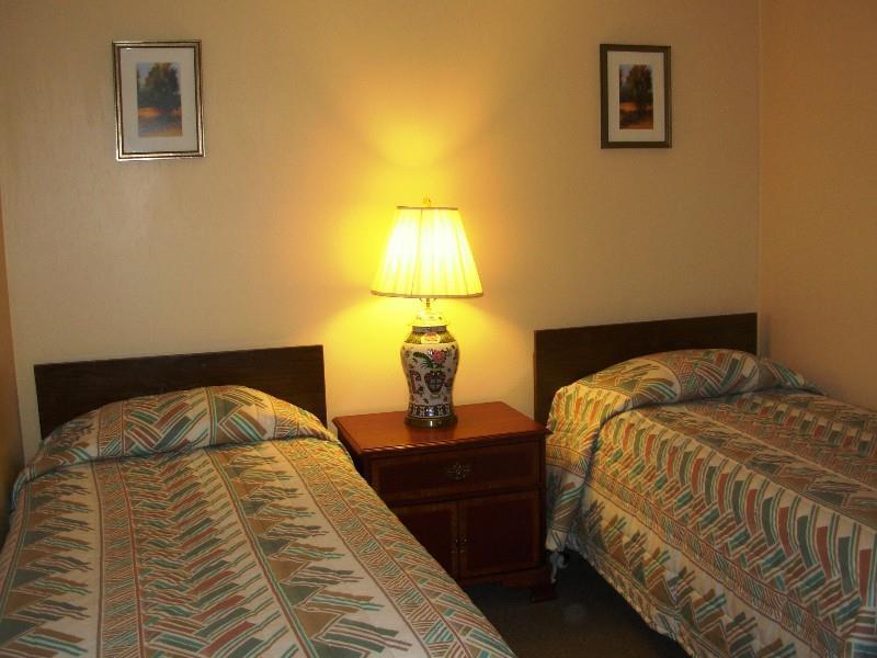 Red Carpet Inn On The Lake - Oneonta Szoba fotó